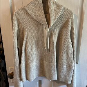 Lululemon oversized long sleeve w/ draw string neck